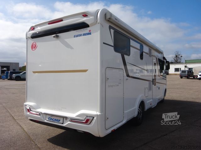 Integrated camper EURAMOBIL IL 720 EB Markise Navi Klimaaut. Hubbett