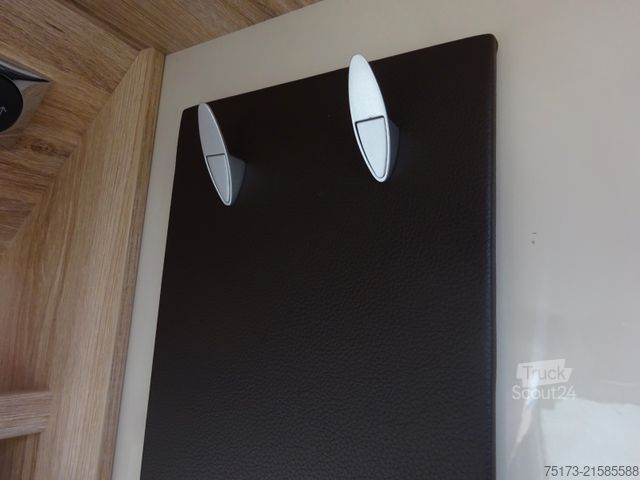 Integrated camper EURAMOBIL IL 720 EB Markise Navi Klimaaut. Hubbett