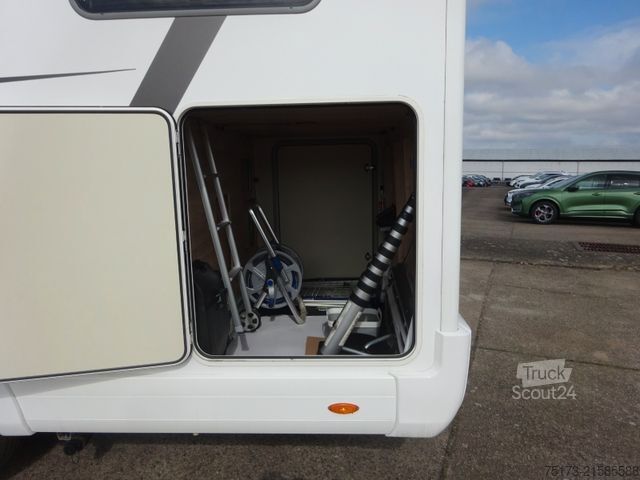 Integrated camper EURAMOBIL IL 720 EB Markise Navi Klimaaut. Hubbett