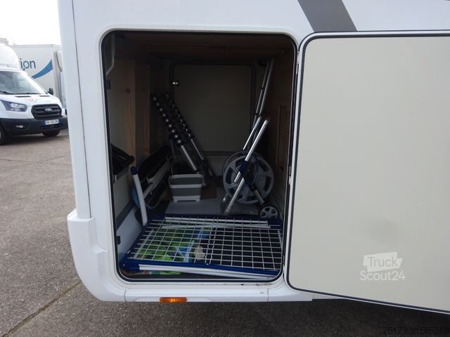 Integrated camper EURAMOBIL IL 720 EB Markise Navi Klimaaut. Hubbett