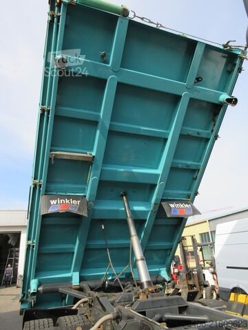 Tovornjak prekucnik iveco Stralis 310 3-S-Kipper Fassi-Kran Funk