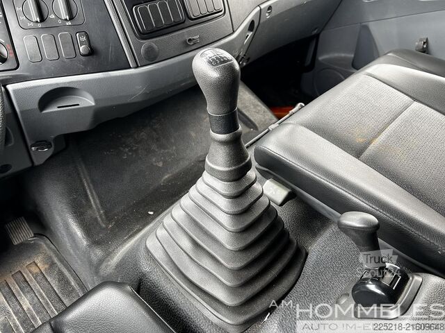 Στρατιωτικό όχημα Mercedes-Benz AXOR 1829A