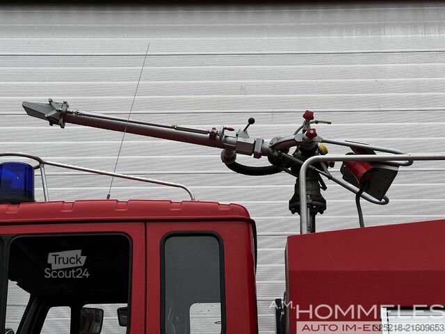 Πυροσβεστικό όχημα Mercedes-Benz 1831 AK  4x4