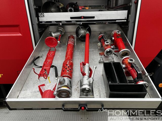 Πυροσβεστικό όχημα Mercedes-Benz 1831 AK  4x4