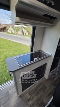 Τροχόσπιτο αυτοκινούμενο Megamobil MEGA REVOLUTION 640