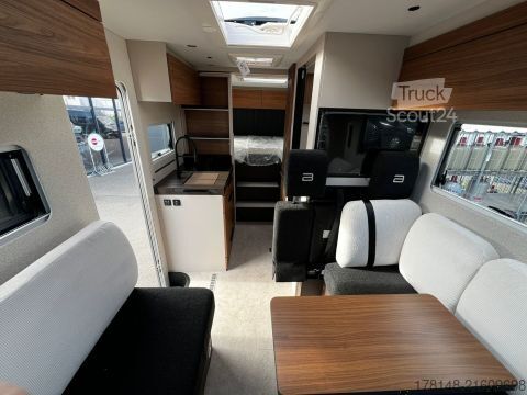 Polointegrovaný obytný vůz Bürstner Signature SFT 7.0