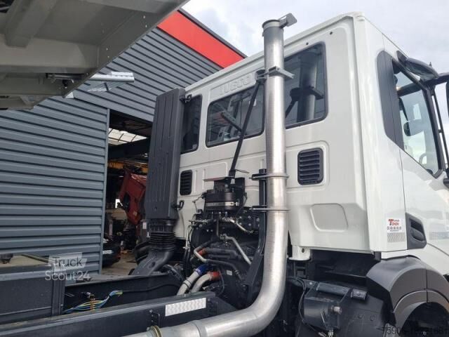 Φορτηγό γερανός roll-off Iveco X-WAY