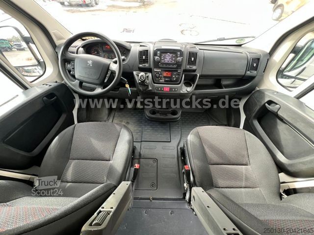 Pick-up van PEUGEOT Boxer DoKa Pritsche HDi 140 4x2