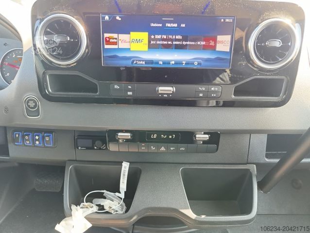 Buss MERCEDES-BENZ Sprinter 519