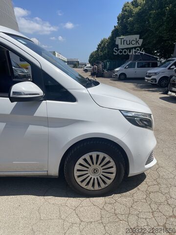 Kamp vozilo Mercedes Marco Polo 2022 | Automatico | Tetto a soffietto