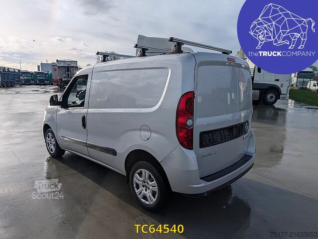 Ploščati dostavnik Fiat Doblo