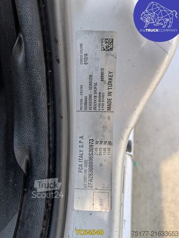 Ploščati dostavnik Fiat Doblo