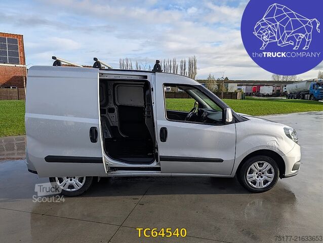 Ploščati dostavnik Fiat Doblo