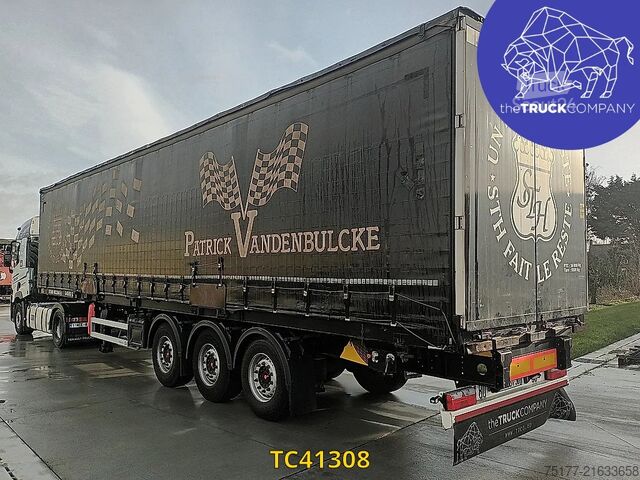 Transport de conteneurs Hoet Trailers 