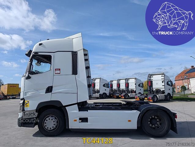 Standard-SZM Renault T 520