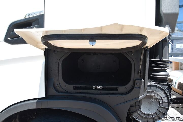 Tracteur routier standard IVECO S-WAY AS440S50T-P SZM Mirror Standklima High-Per