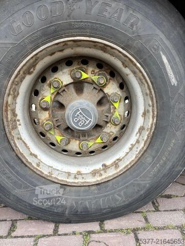 Рефрижераторне/заморожене транспортування Gray and Adams 10 units on stock ,Themoking SLXe 200 ,BPW axle...