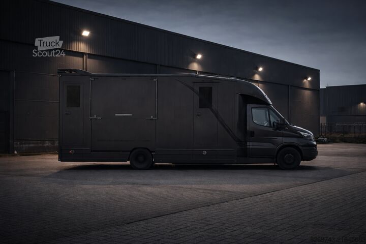 Horse truck / Horse transporter for 2 horses Iveco Daily 72C / 7.2t