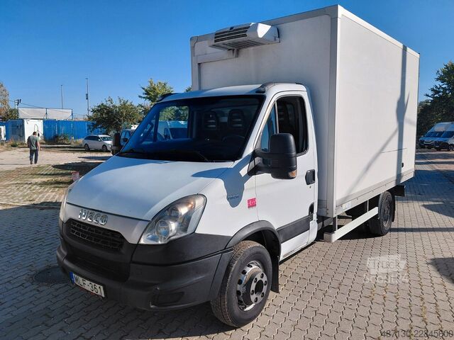 Jääkaappikorinen pakettiauto IVECO Daily 70C15/P