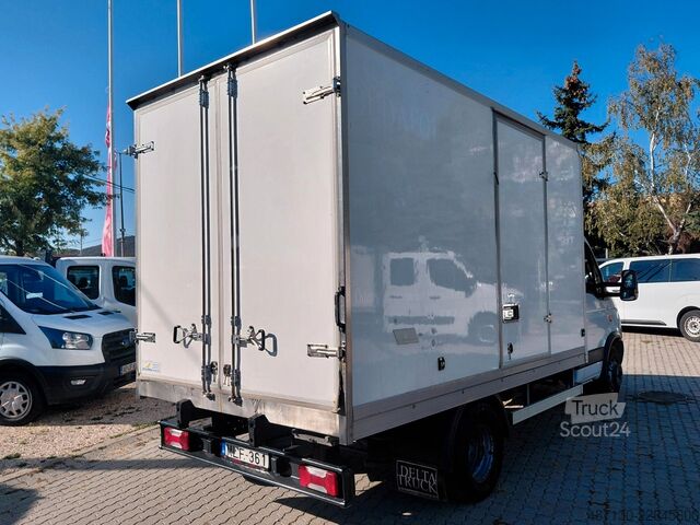 Jääkaappikorinen pakettiauto IVECO Daily 70C15/P