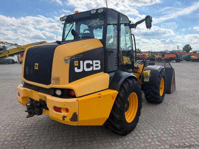 Φορτωτής με ελαστικά JCB TM 320 S, Teleskoplader, 5.2m, 3.6to., Schaufel