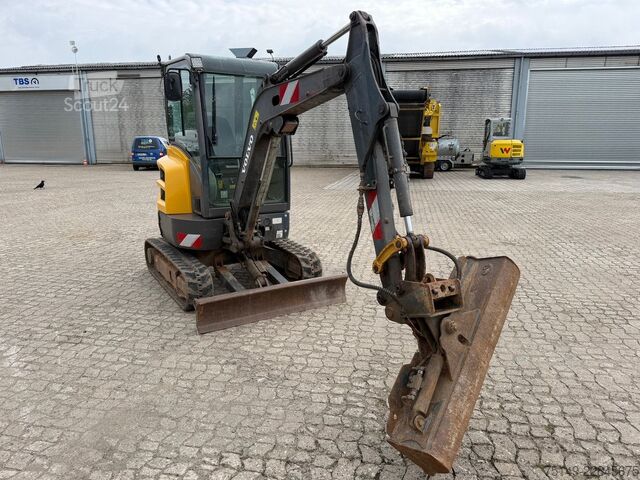 Minibagr VOLVO ECR 25, mecha. S.W.S., Hydr. Grabenschaufel