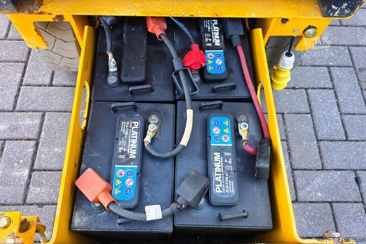 Scherenhebebühne Haulotte Compact 8 Electric, 8.2m Working Height, 350kg Cap