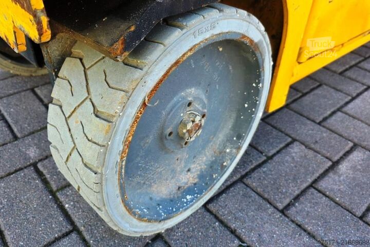 Scherenhebebühne Haulotte Compact 8 Electric, 8.2m Working Height, 350kg Cap