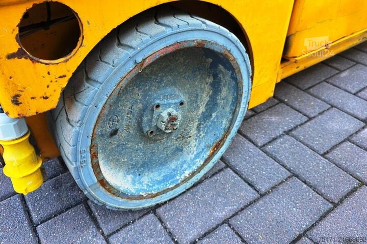 Scherenhebebühne Haulotte Compact 8 Electric, 8.2m Working Height, 350kg Cap