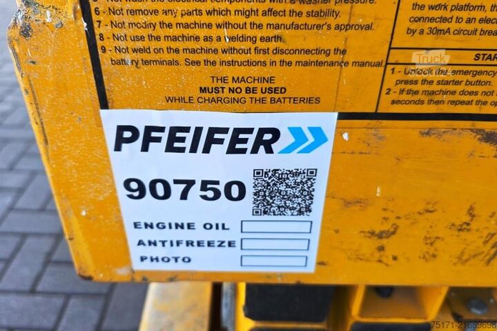 Scherenhebebühne Haulotte Compact 8 Electric, 8.2m Working Height, 350kg Cap