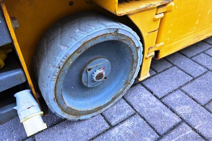 Scherenhebebühne Haulotte Optimum 8 Electric, 7.77m Working Height, 230kg Ca