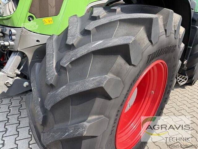 Ciągnik Fendt 828 VARIO S4