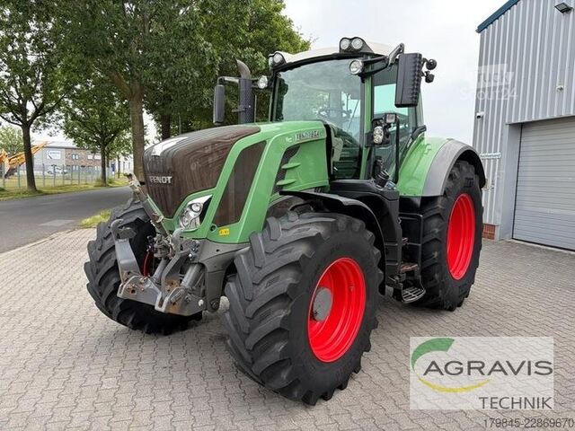 Traktori Fendt 824 VARIO S4 Profi