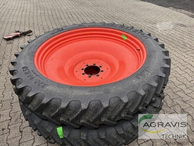 Tekerlek Trelleborg Premia KOMPLETTRÄDER BKT 320/85R36 + 320/90R50