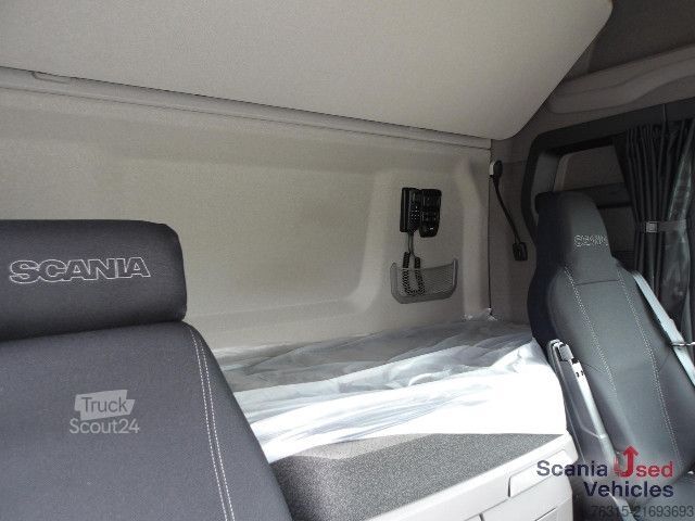 Štandardný ťahač Scania R 460 NA - SUPER - HIGHLINE - 2x TANKs - ACC