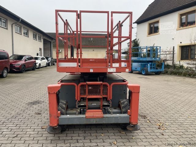 Çalışma platformu Skyjack SJ6832 RT Gelände AH 11,70 Allrad Schere