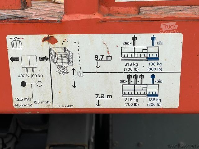 Platformă de lucru Skyjack SJ6832 RT Gelände AH 11,70 Allrad Schere