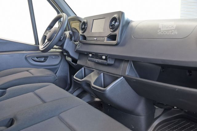 Hög tak skåpbil MERCEDES-BENZ Sprinter 317 CDI MR L2H2 Klima 9G Navi 360° #189