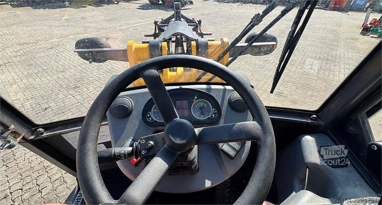 Kuormaaja Mecalac AX 1000