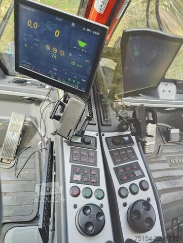 Biçerdöver Komatsu 931 XC