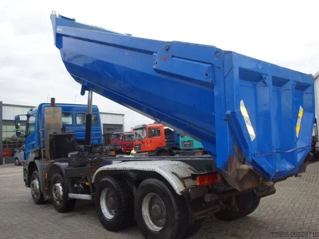 Benne Mercedes-Benz Axor 3243 8X4
