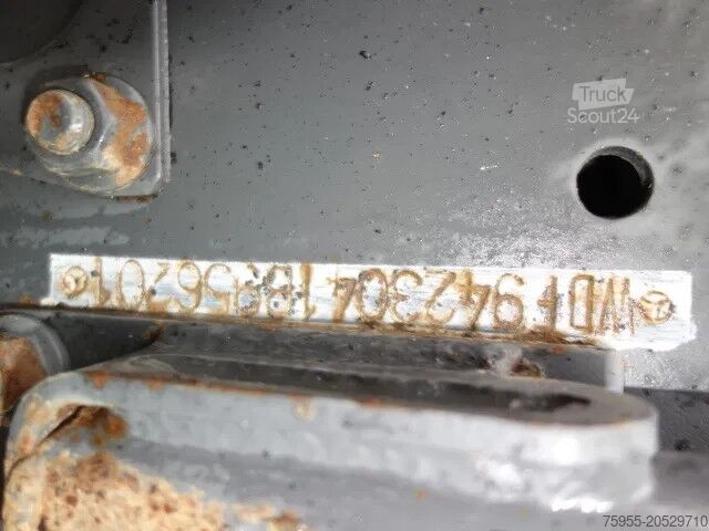 Benne Mercedes-Benz Axor 3243 8X4