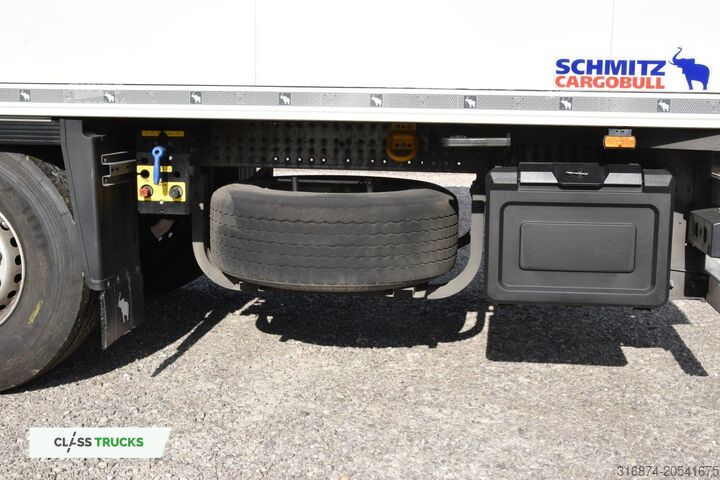 Semiremorcă frigorifică SCHMITZ CARGOBULL SKO FP 60 ThermoKing SLXi 300