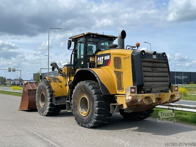 Loader Caterpillar 966M