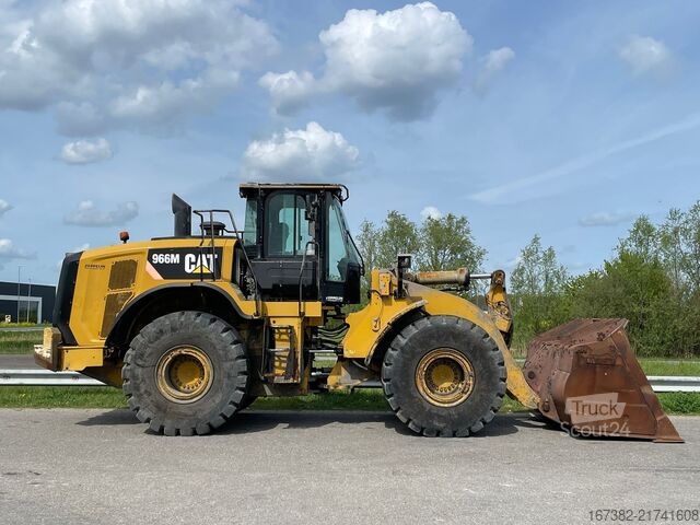 Loader Caterpillar 966M