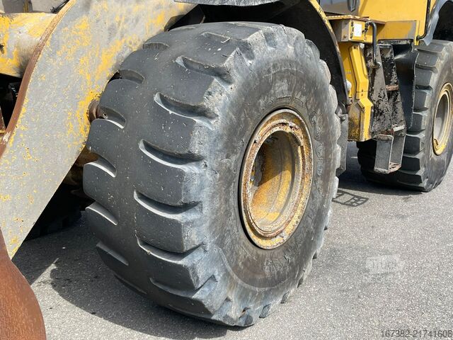 Loader Caterpillar 966M