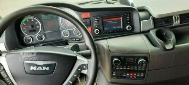 Containertransport (haakarmsysteem) MAN TGS 18.440 Abroller mit Funk +Kran vor