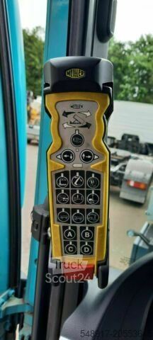 Containertransport (haakarmsysteem) MAN TGS 18.440 Abroller mit Funk +Kran vor