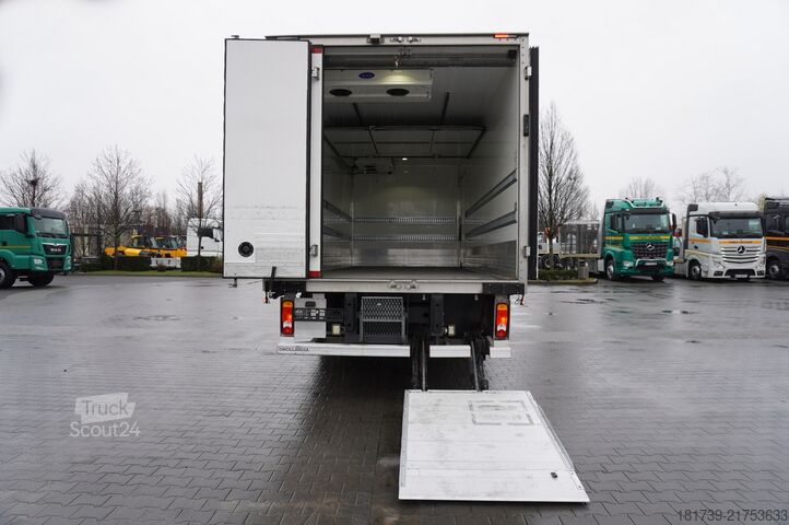 Chladnička Renault D210 12T / Bitemperature Refrigerator /