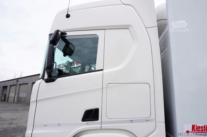 Kyld lastbil SCANIA R500 6x2 / Kiesling meat hook refrigerat